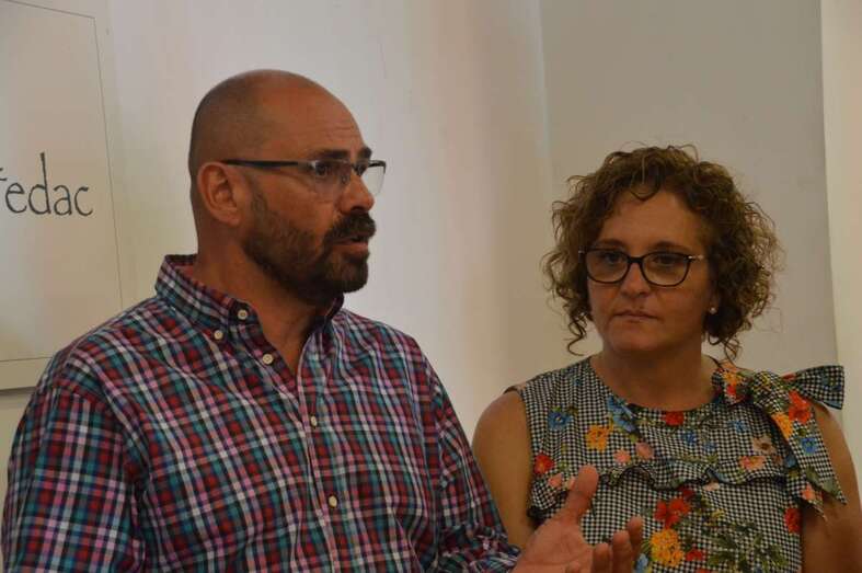 Francisco Mireles, junto a la concejala de Cultura, Marta Hernández, en una imagen de archivo (Foto TA)